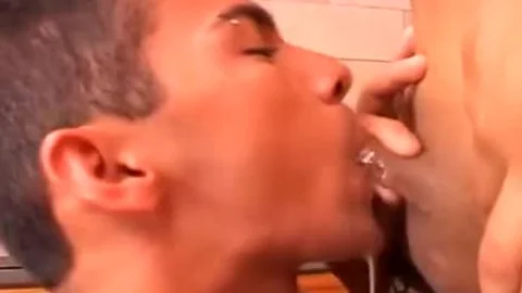 Young tranny goes in for fucking