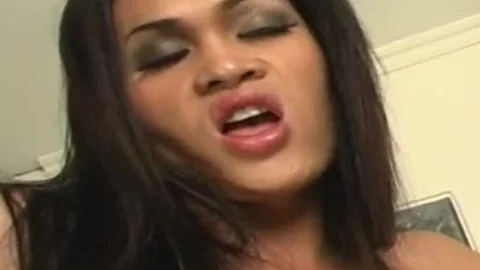 attractive lady-man Cop gets A Facial