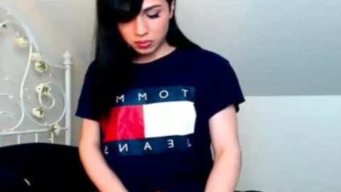 gal tranny Plays bushy wang