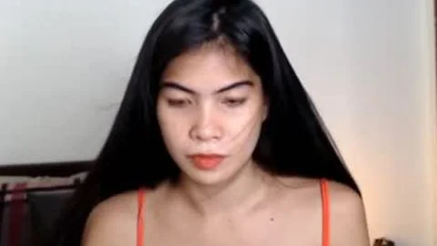 nice-looking ladyboy Pinay babe Masturbating On cam