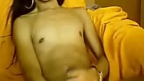 Ladyboy Cutey Likes To fuck u