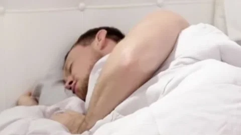 TBabe Ryder Monroe fucks Her Brother In Law while Husand Is Napping