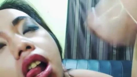 Petite asian ladyboy acquires A Sticky Facial